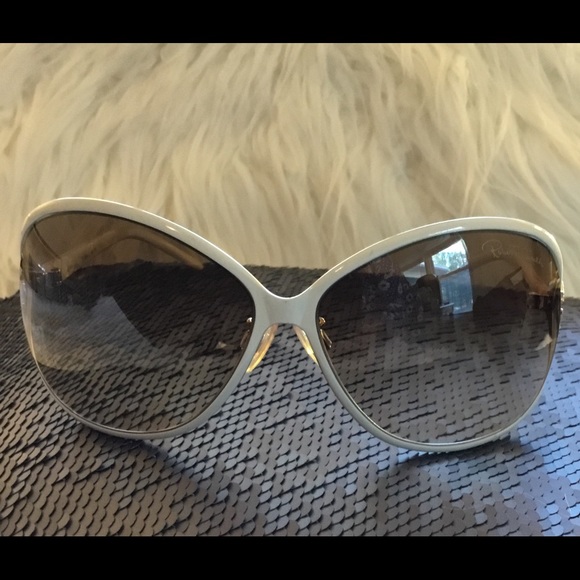 Roberto Cavalli Sunglasses - Picture 2 of 5